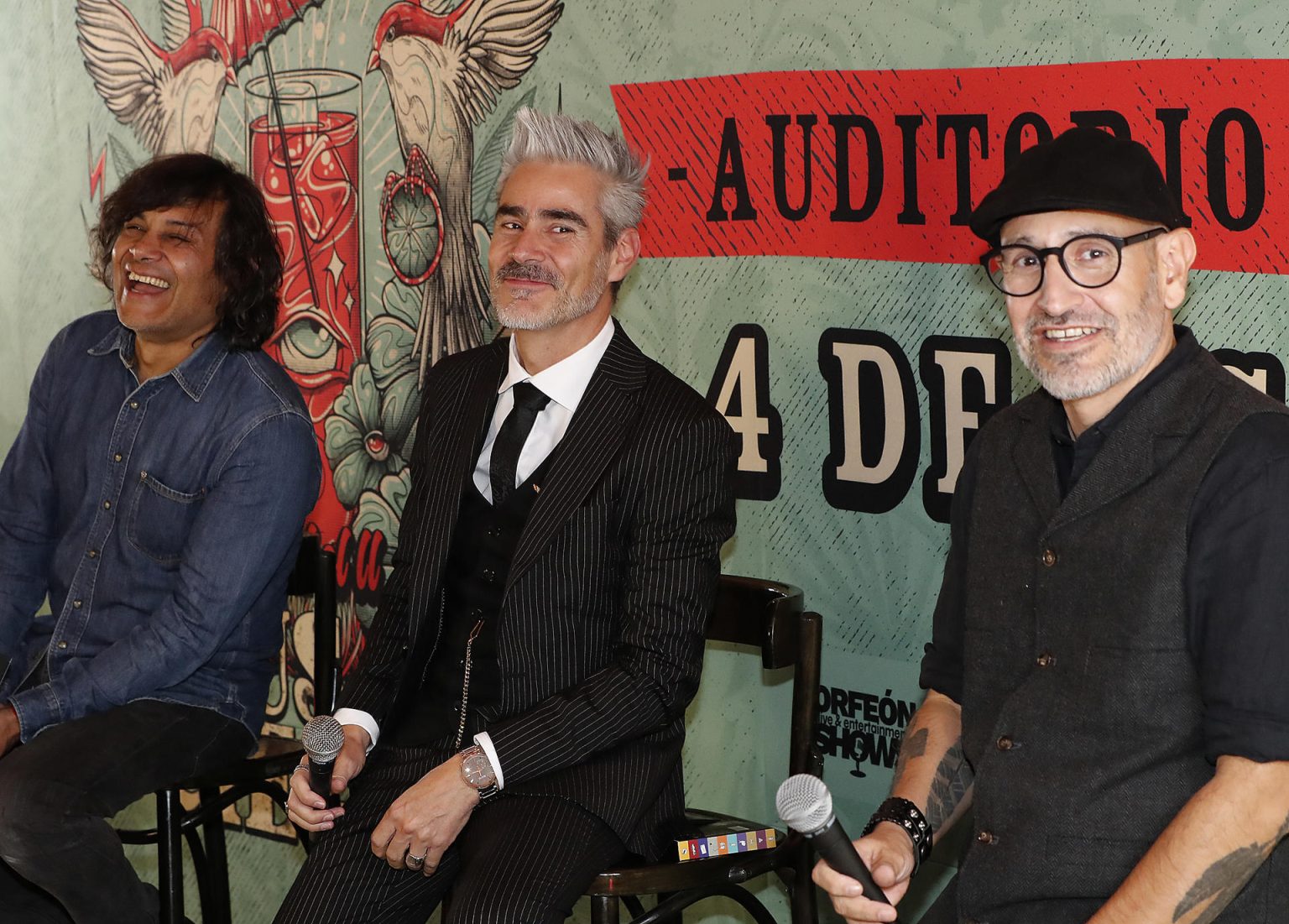 Luis Ernesto Martínez (i), Daniel Gutiérrez (c) y Germán Arroyo (d), de la banda de rock mexicana 'La Gusana Ciega', asisten a una rueda de prensa este martes en la Ciudad de México (México). EFE/Mario Guzmán