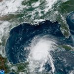 Fotografía satelital cedida este viernes por La Oficina Nacional de Administración Oceánica y Atmosférica (NOAA) a través del Centro Nacional de Huracanes (NHC) estadounidense donde se muestra la localización del huracán Beryl sobre Yucatán (México). FE/NOAA-NHC /SOLO USO EDITORIAL /NO VENTAS /SOLO DISPONIBLE PARA ILUSTRAR LA NOTICIA QUE ACOMPAÑA /CRÉDITO OBLIGATORIO