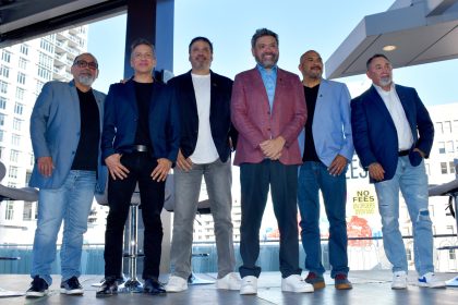 La banda Intocable posa durante una rueda de prensa en Museo del Grammy, este martes en Los Ángeles (Estados Unidos). EFE/ Mónica Rubalcava