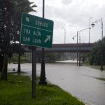 Fotografía de una carretera inundada tras el paso del huracán Ernesto, el pasado miércoles en Dorado (Puerto Rico). EFE/ Thais Llorca