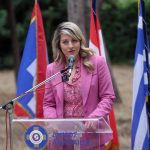 Fotografía de archivo del 17 de abril de 2024 de la ministra de Exteriores canadiense, Mélanie Joly, hablando desde Atenas (Grecia).  EFE/ Orestis Panagiotou NO SALES EPA ZONE