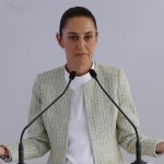 La presidenta electa de México, Claudia Sheinbaum, habla durante una conferencia de prensa este lunes, en la Ciudad de México (México). EFE/Mario Guzmán