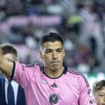 Fotografía de archivo en la que se registró al uruguayo Luis Suárez, delantero del club estadounidense de fútbol Inter Miami, durante un partido de la MLS, en el Chase stadium de Fort Lauderdale (Florida, EE.UU.). EFE/Cristóbal Herrera