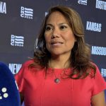 La legisladora y asesora de campaña de Kamala Harris, Verónica Escobar, habla durante una entrevista con EFE este miércoles, en Chicago (Estados Unidos). EFE/ Octavio Guzmán