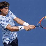 El tenista argentino Francisco Comesaña fue registrado el pasado 26 de agosto, durante un partido de la primera ronda del Abierto de Estados Unidos, en el complejo USTA Billie Jean King National Tennis Center de Flushing Meadows (Nueva York, EE.UU.). EFE/Sarah Yenesel