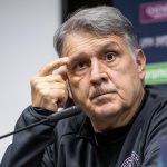 Fotografía de archivo en la que se registró al entrenador del club estadounidense de fútbol Inter Miami, el argentino Gerardo Martino, durante una rueda de prensa, en Monterrey (México). EFE/Miguel Sierra