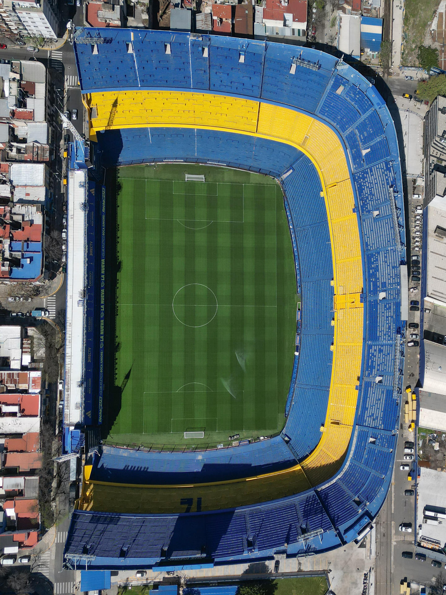 Fotografía aérea que muestra este viernes el estadio la Bombonera, que acogerá el 21 de septiembre el superclásico del fútbol argentino entre Boca Juniors y River Plate. EFE/Juan Ignacio Roncoroni