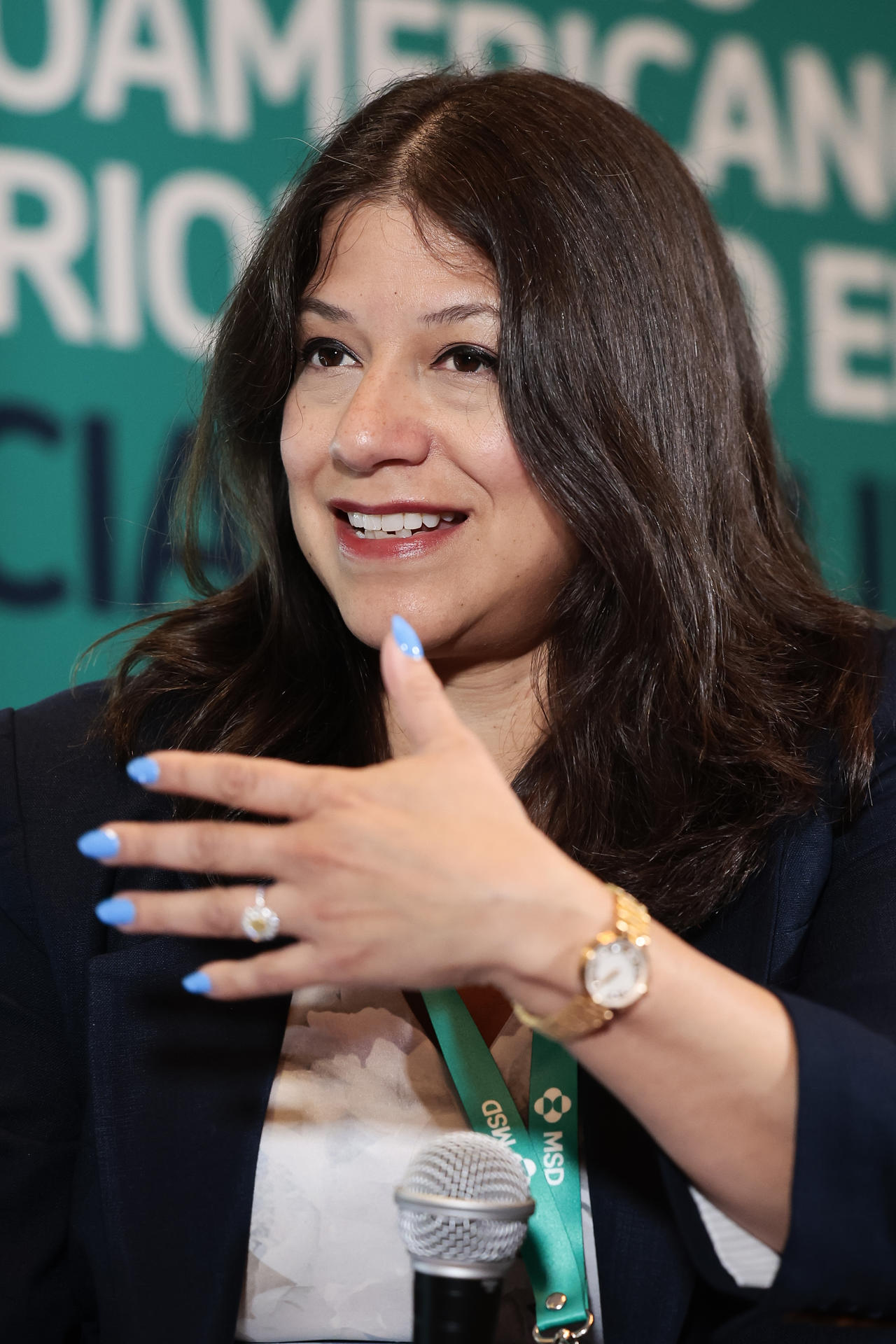 Fotografía de la presidenta de Human Health, MSD América Latina, Sarah Aiosa, habla durante una entrevista con EFE en el marco del 21 Seminario Latinoamericano de Periodismo en Ciencia y Salud, en Ciudad de México (México). EFE/ José Méndez
