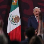 El presidente de México, Andrés Manuel López Obrador, habla durante su conferencia de prensa matutina este jueves, en Palacio Nacional en la Ciudad de México (México). EFE/ Mario Guzmán