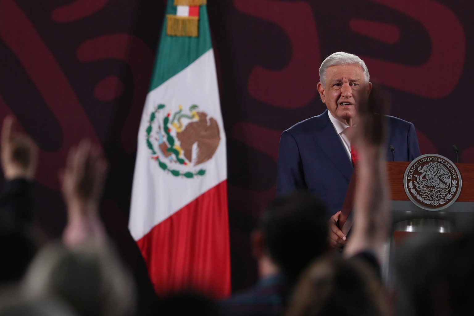 El presidente de México, Andrés Manuel López Obrador, habla durante su conferencia de prensa matutina este jueves, en Palacio Nacional en la Ciudad de México (México). EFE/ Mario Guzmán