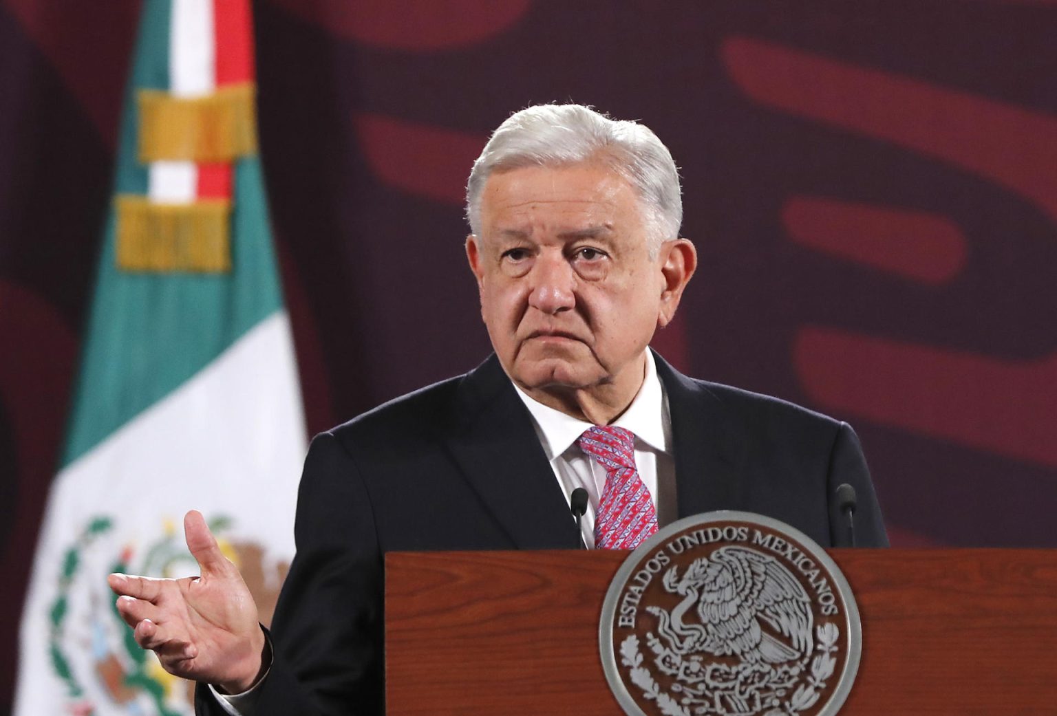 El presidente de México, Andrés Manuel López Obrador, participa este miércoles durante una rueda de prensa matutina en Palacio Nacional de la Ciudad de México (México). EFE/Mario Guzmán