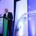 El presidente de la Confederación de Asociaciones de Agentes Aduanales de la República Mexicana (CAAAREM), Miguel Cos Nesbitt, habla durante la inauguración del 'TradeHub Customs & Trade Innovation Summit' este miércoles en Ciudad de México (México). EFE/José Méndez