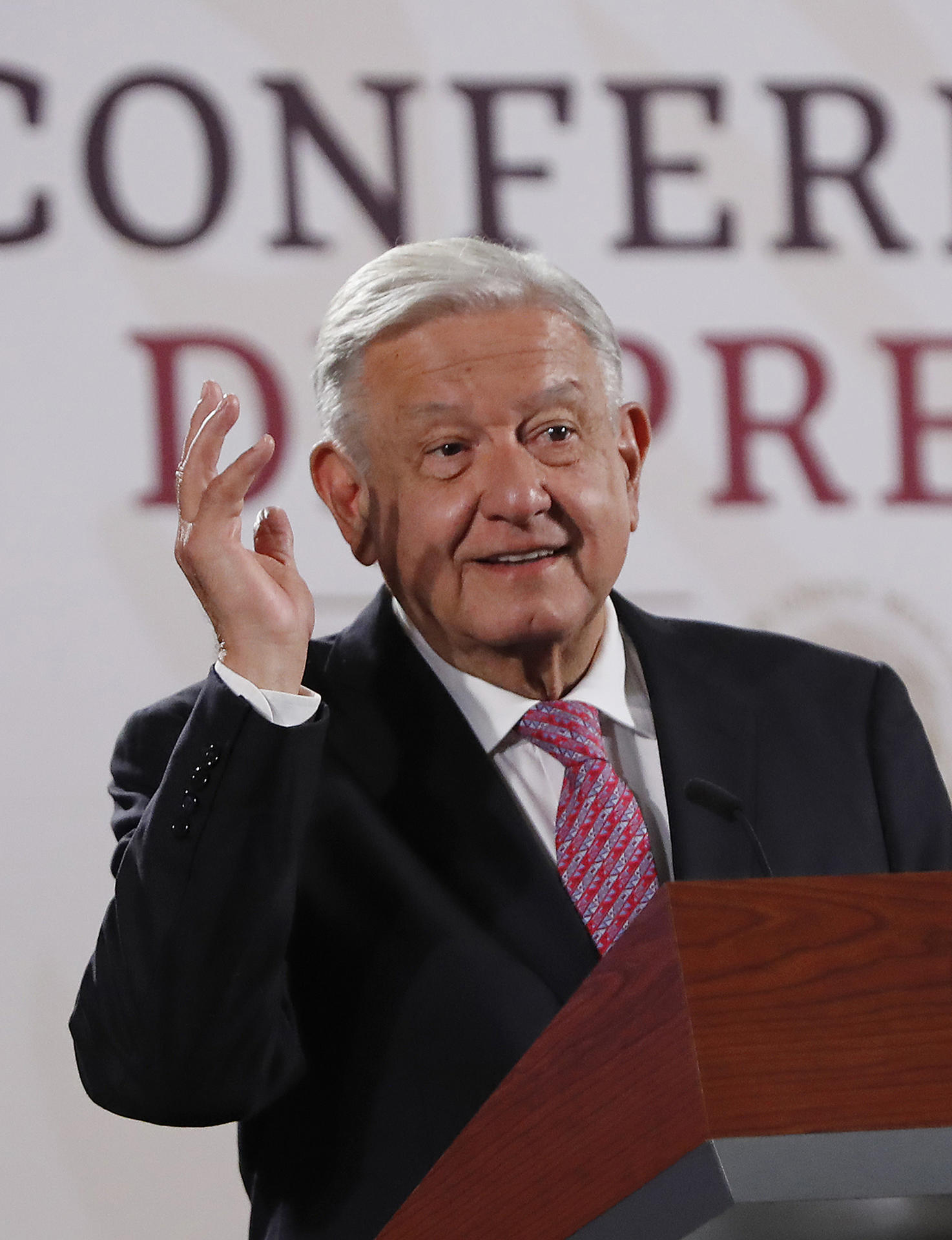 El presidente de México, Andrés Manuel López Obrador, participa este miércoles durante una rueda de prensa matutina en Palacio Nacional de la Ciudad de México (México). EFE/ Mario Guzmán
