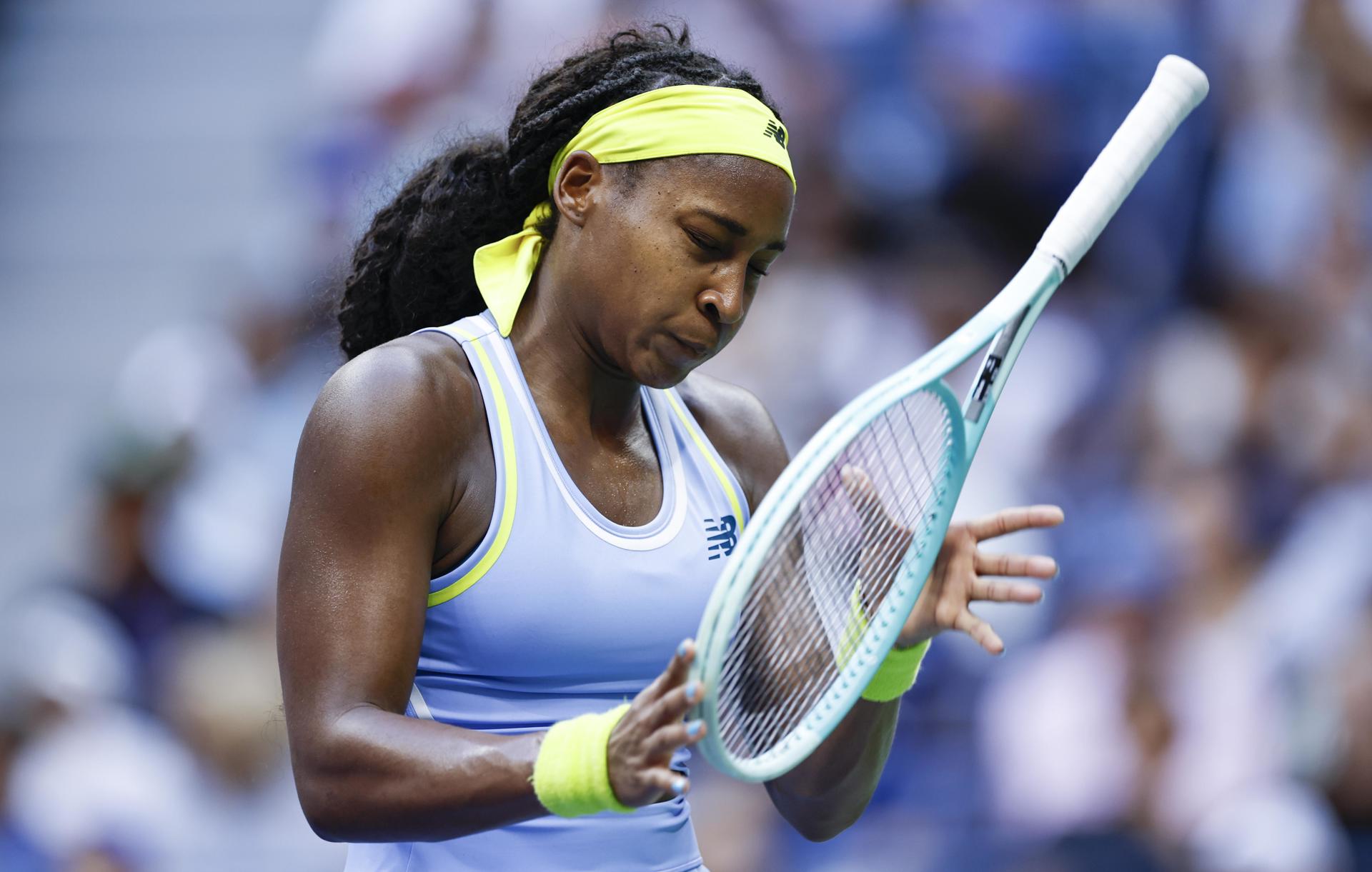 La estadounidense Coco Gauff se despidió este domingo del Abierto de Estados Unidos al caer ante su compatriota Emma Navarro. EFE/EPA/JUSTIN LANE
