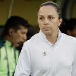 La seleccionadora femenina sub-20 de México, Ana Galindo, se juega al todo o nada este miércoles en Bogotá la opción de continuar en el Mundial de la categoría. EFE/ Carlos Ortega