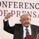 El presidente de México, Andrés Manuel López Obrador, participa durante su conferencia de prensa matutina  este viernes en Palacio Nacional de la Ciudad de México (México). EFE/José Méndez