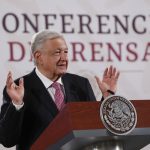 El presidente de México, Andrés Manuel López Obrador, participa este miércoles durante una rueda de prensa matutina en Palacio Nacional de la Ciudad de México (México). EFE/ Mario Guzmán