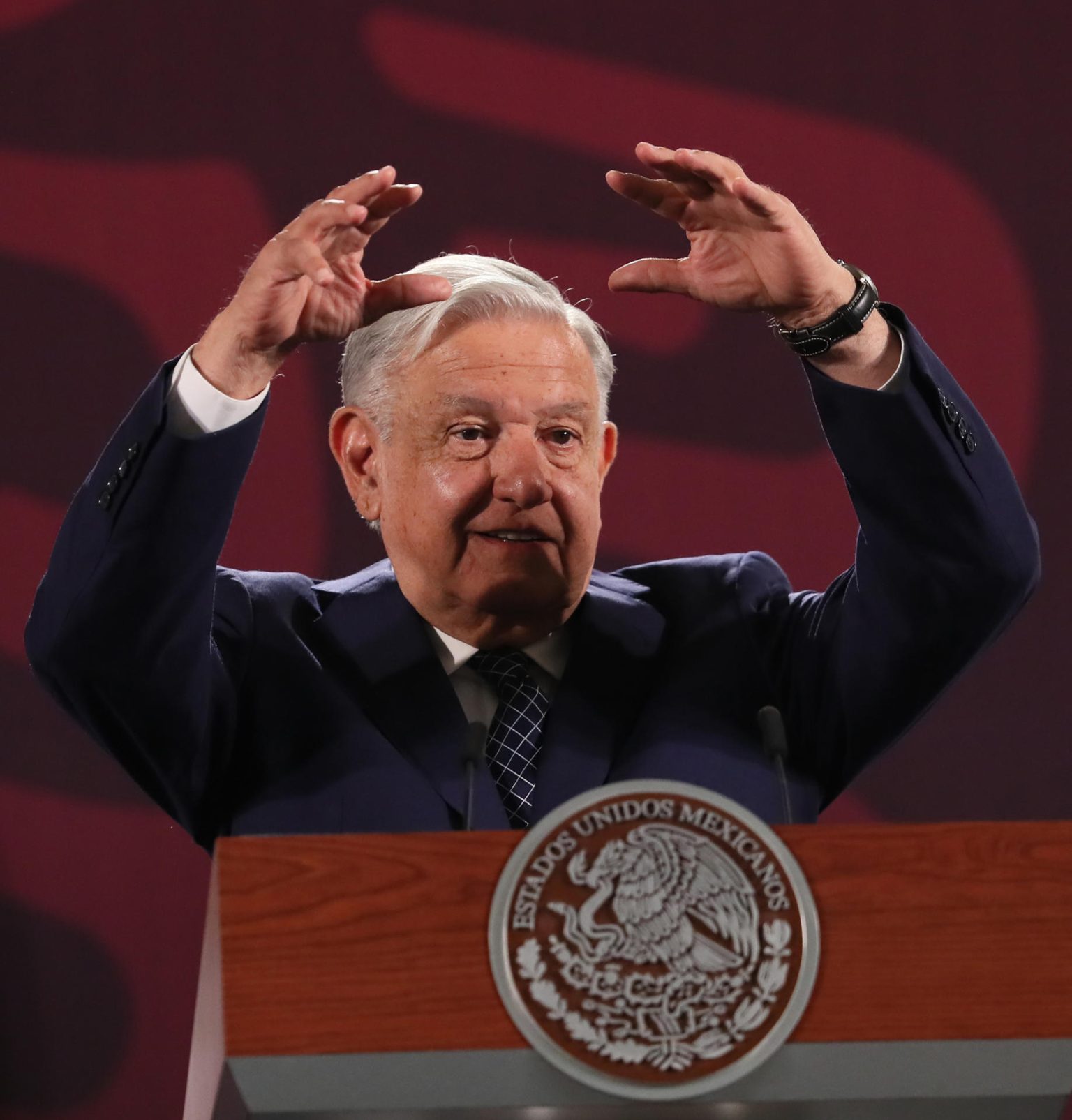 El presidente de México, Andrés Manuel López Obrador, habla este jueves durante una rueda de prensa matutina en Palacio Nacional de la Ciudad de México (México). EFE/Mario Guzmán