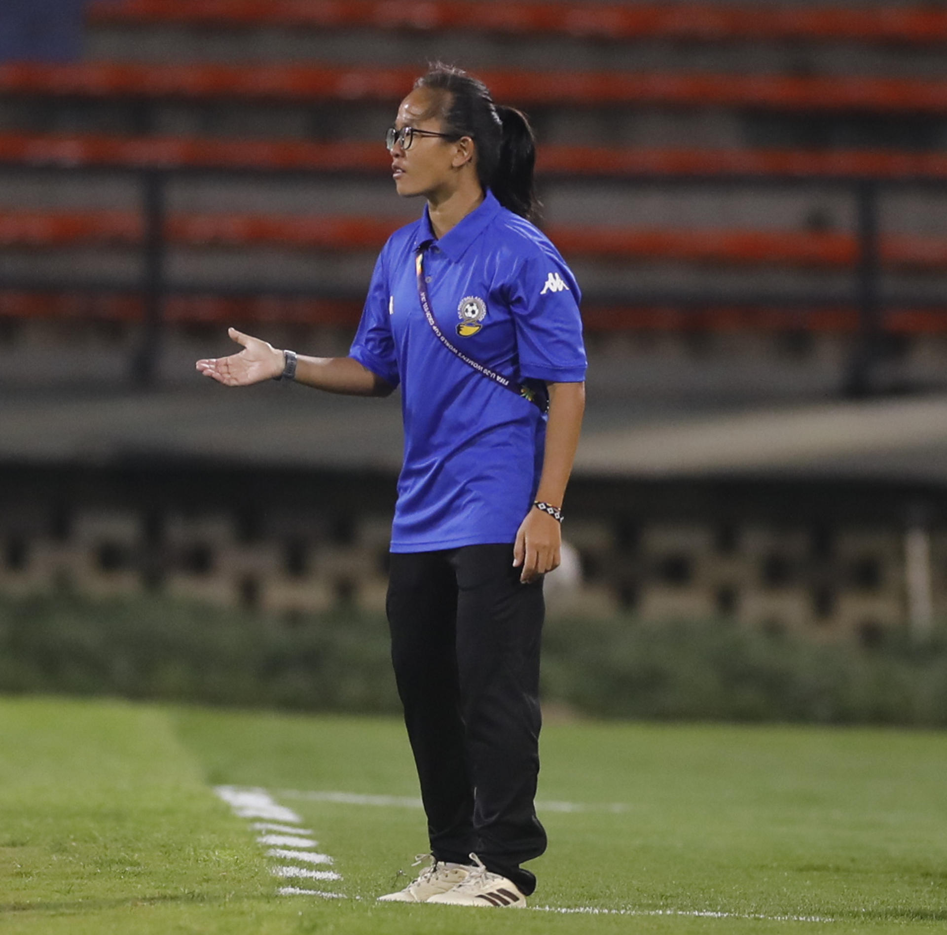 La seleccionadora de Fiyi, la singapurense Angeline Chua ha destacado la gran experiencia que sumaron sus pupilas durante el Mundial sub-20 femenino de Colombia. EFE/ Luis Eduardo Noriega Arboleda
