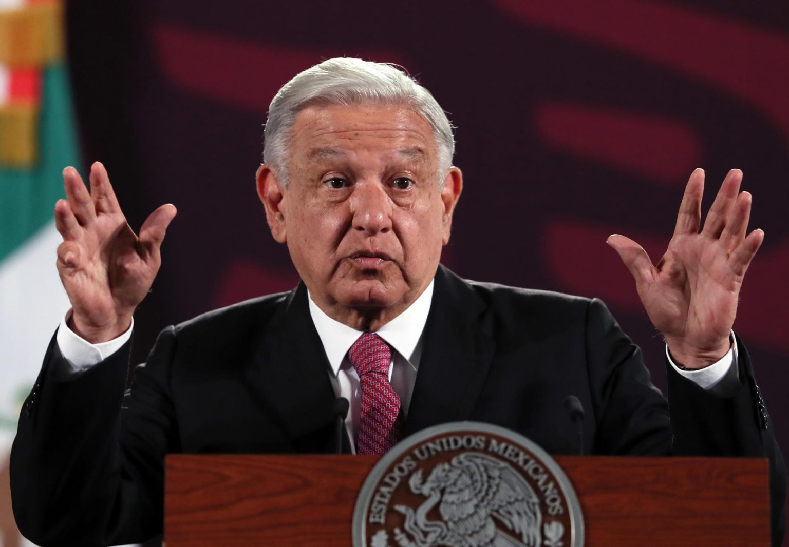 El presidente de México, Andrés Manuel López Obrador, participa durante su conferencia de prensa matutina este miércoles en Palacio Nacional en la Ciudad de México (México). EFE/Mario Guzmán