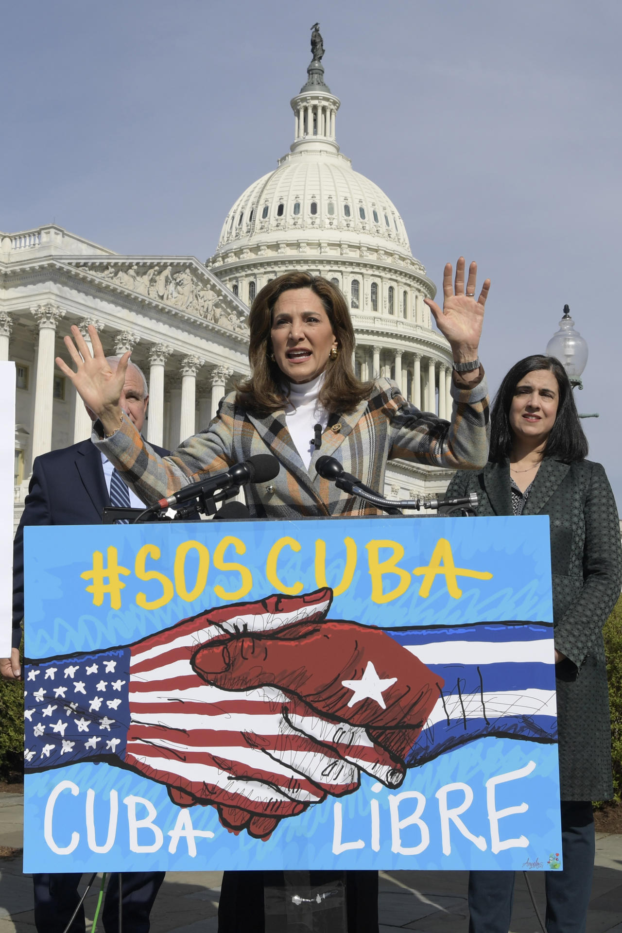 Imagen de archivo de la congresista republicana por Florida, María Elvira Salazar. EFE/Lenin Nolly