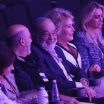 El magnate Carlos Slim (c), participa este viernes en el foro "México SIglo XXI", que se lleva a cabo en el Auditorio Nacional, en la Ciudad de México (México). EFE/Mario Guzmán