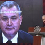 Imagen de archivo del presidente de México, Andrés Manuel López Obrador, quien señaló que la declaración de culpabilidad en EE.UU. del ex secretario de Seguridad Pública de 2006 a 2012, Genaro García Luna, "ayuda a limpiar la corrupción" en el país, aunque "apenas es el inicio". EFE/José Méndez