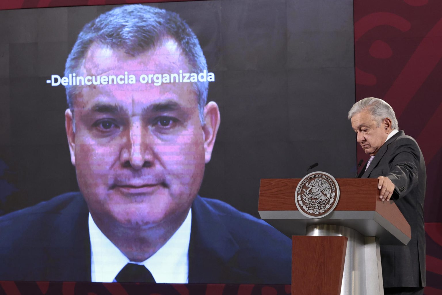 Imagen de archivo del presidente de México, Andrés Manuel López Obrador, quien señaló que la declaración de culpabilidad en EE.UU. del ex secretario de Seguridad Pública de 2006 a 2012, Genaro García Luna, "ayuda a limpiar la corrupción" en el país, aunque "apenas es el inicio". EFE/José Méndez