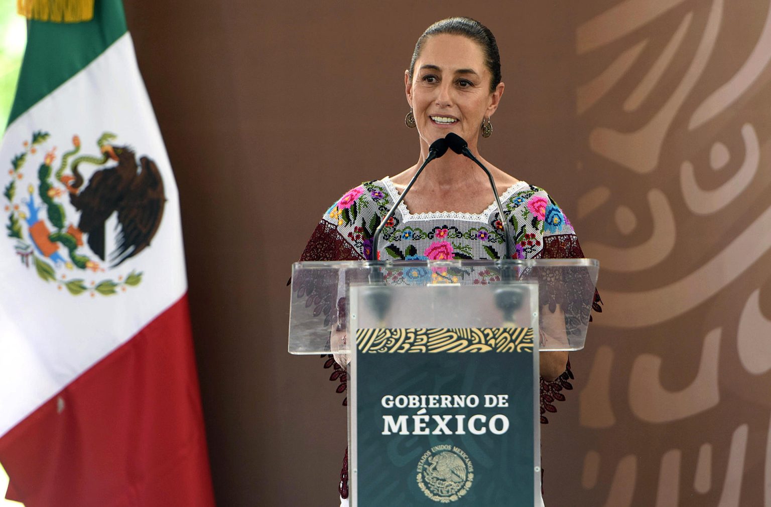 Fotografía cedida este domingo por la Presidencia de México, de la presidenta electa de México, Claudia Sheinbaum durante un acto protocolario en Bacalar estado de Quintana Roo (México). EFE/Presidencia de México/SOLO USO EDITORIAL/SOLO DISPONIBLE PARA ILSUTRAR LA NOTICIA QUE ACOMPAÑA (CRÉDITO OBLIGATORIO)