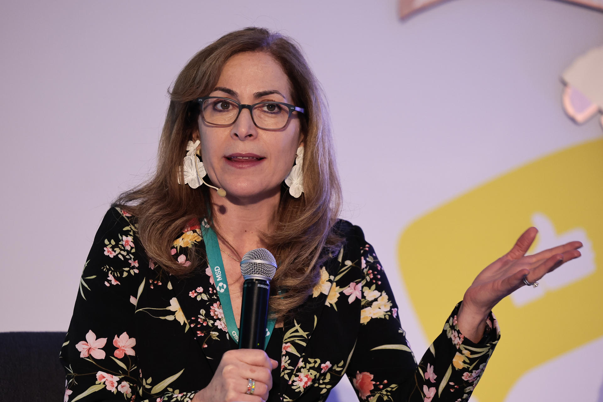 La directora ejecutiva de Políticas Regulatorias Globales de MSD América Latina, Laura Dachner, habla durante su participación en el 21 Seminario Latinoamericano de Periodismo en Ciencia y Salud en Ciudad de México (México). EFE/José Méndez
