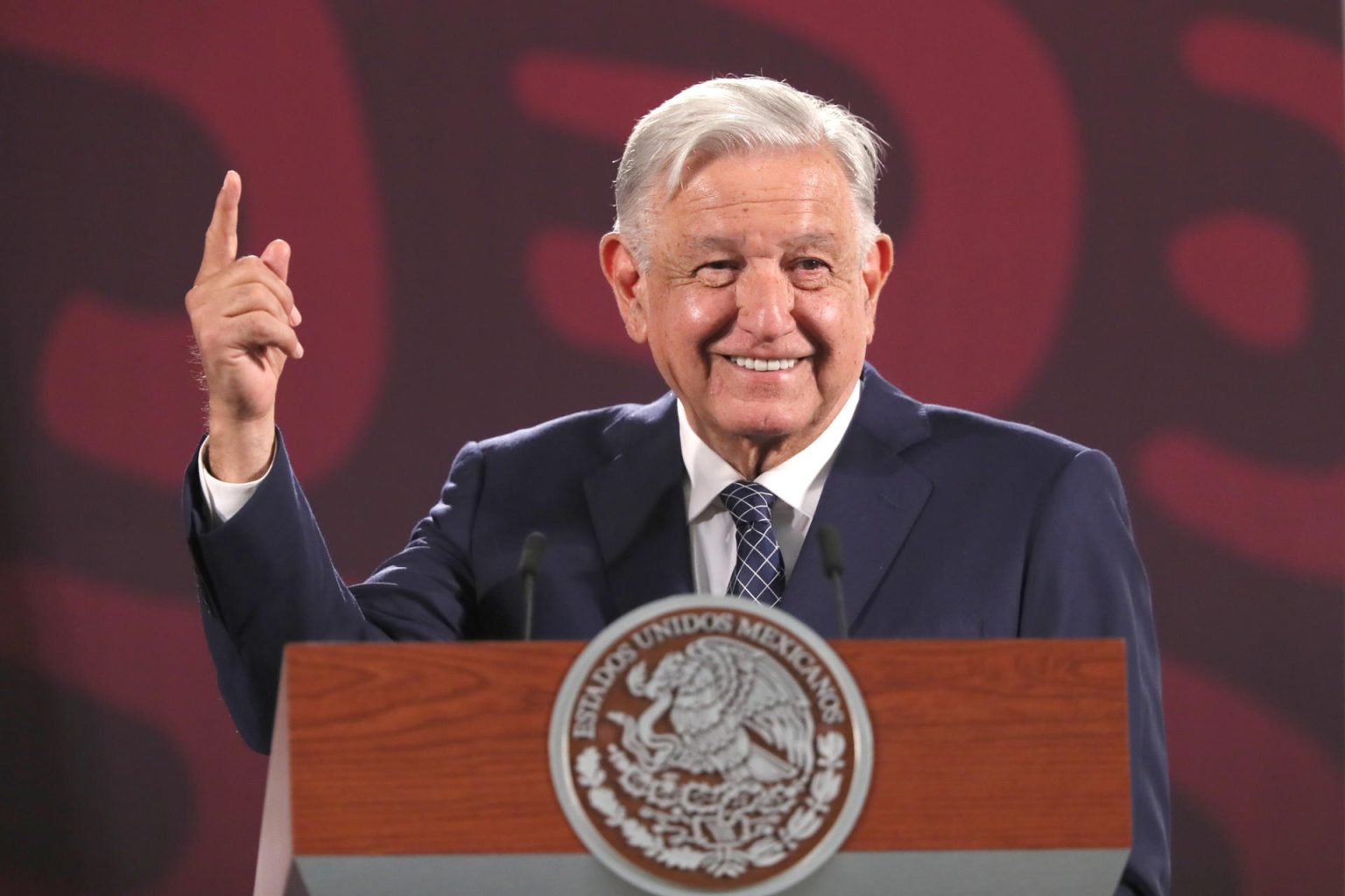 El presidente de México, Andrés Manuel López Obrador, habla este jueves durante una rueda de prensa matutina en Palacio Nacional de la Ciudad de México (México). EFE/Mario Guzmán