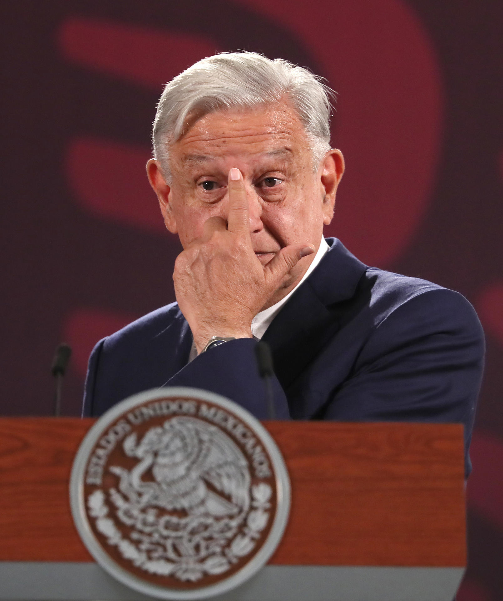 El presidente de México, Andrés Manuel López Obrador, habla este jueves durante una rueda de prensa matutina en Palacio Nacional de la Ciudad de México (México). EFE/Mario Guzmán
