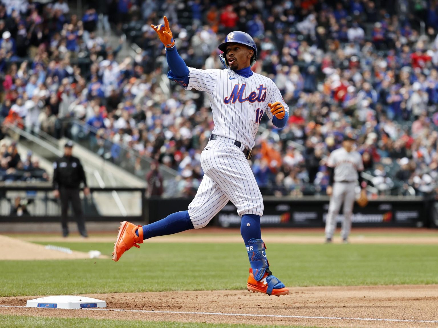 Fotografía de archivo del paracortos puertorriqueño de los Mets de Nueva York. EFE/JASON SZENES