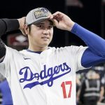 Shohei Ohtani de los Dodgers tras ganar el sexto juego de la Serie de Campeonato de la Liga Nacional de Béisbol de las Grandes Ligas (MLB) EFE/EPA/ALLISON DINNER