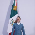 La presidenta de México, Claudia Sheinbaum, habla este miércoles durante una rueda de prensa en Palacio Nacional, de la Ciudad de México (México). EFE/ Mario Guzmán