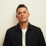 Fotografía sin fecha cedida por Telemundo donde aparece el cantante español Alejandro Sanz quien participará en la sesión principal del miércoles y será homenajeado por sus más de 30 años de trayectoria durante la gala de entrega de los Premios Billboard a la Música Latina, que se entregan el jueves. EFE/Telemundo /SOLO USO EDITORIAL /NO VENTAS /SOLO DISPONIBLE PARA ILUSTRAR LA NOTICIA QUE ACOMPAÑA /CRÉDITO OBLIGATORIO