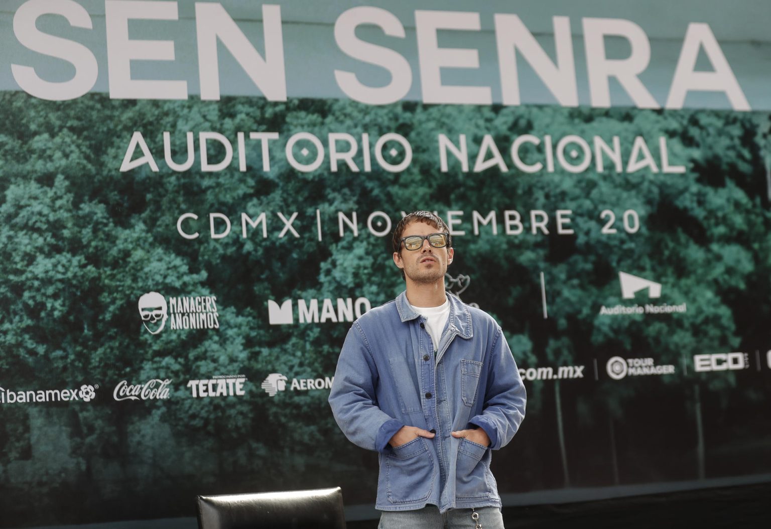 El músico español Sen Senra posa este martes durante una rueda de prensa en el Auditorio Nacional, en la Ciudad de México (México). EFE/Isaac Esquivel