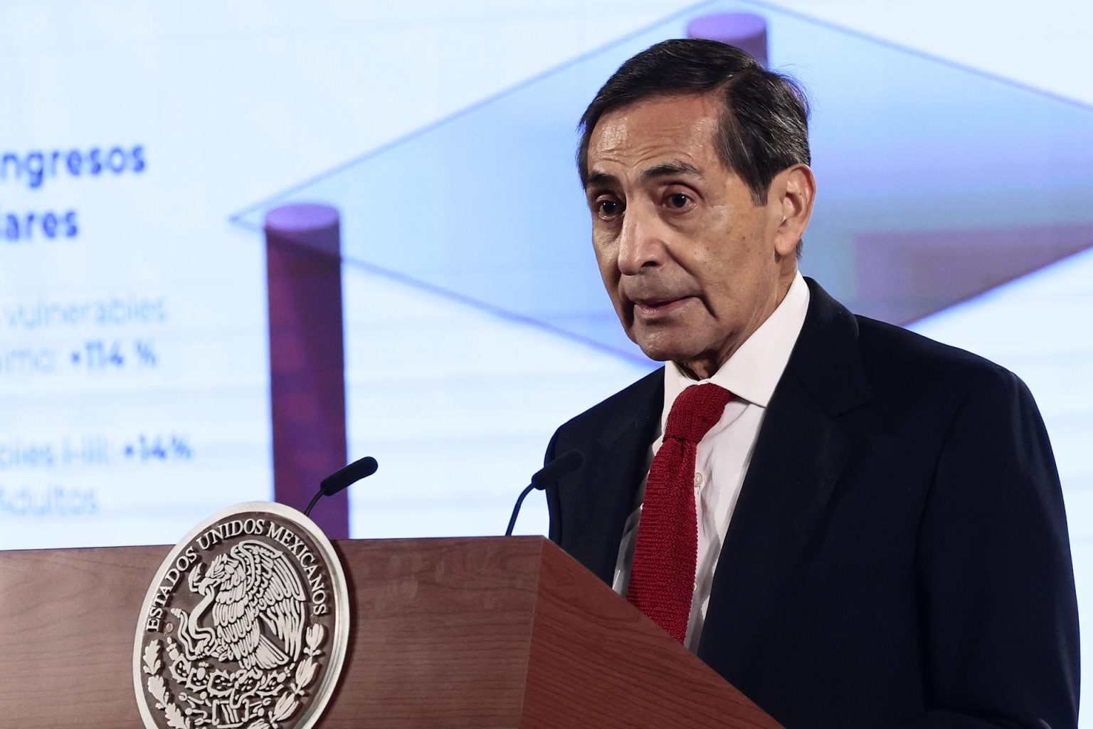 El secretario de Hacienda, Rogelio Ramírez de la O, participa en una conferencia de prensa matutina en el Palacio Nacional de Ciudad de México (México). Imagen de archivo. EFE/José Méndez