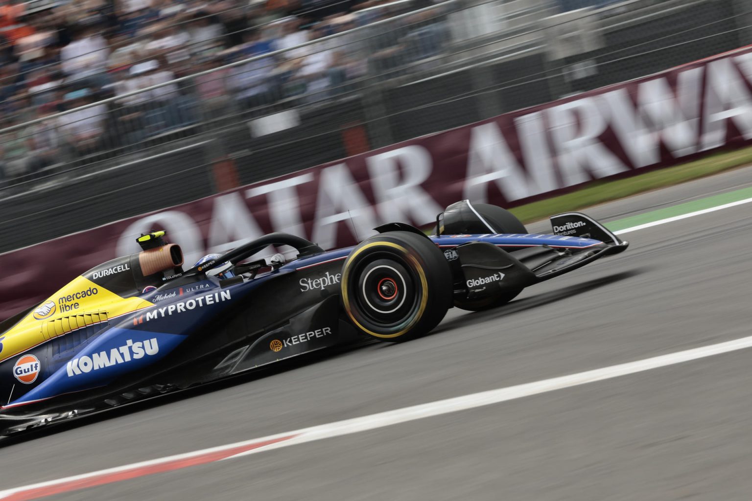 El argentino Franco Colapinto de Williams participa en la tercera practica del Gran Premio de México este sábado, en el Autódromo de los Hermanos Rodríguez en Ciudad de México (México). EFE/José Méndez