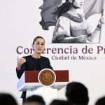 La presidenta de México, Claudia Sheinbaum, participa este miércoles durante su conferencia de prensa matutina  en Palacio Nacional en la Ciudad de México (México). EFE/ José Méndez