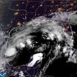 Fotografía satelital cedida por la Oficina Nacional de Administración Oceánica y Atmosférica (NOAA) a través del Centro Nacional de Huracanes (NHC) estadounidense donde se muestra la localización de la tormenta tropical Milton en el Golfo de México. EFE/NOAA-NHC /SOLO USO EDITORIAL /NO VENTAS /SOLO DISPONIBLE PARA ILUSTRAR LA NOTICIA QUE ACOMPAÑA /CRÉDITO OBLIGATORIO