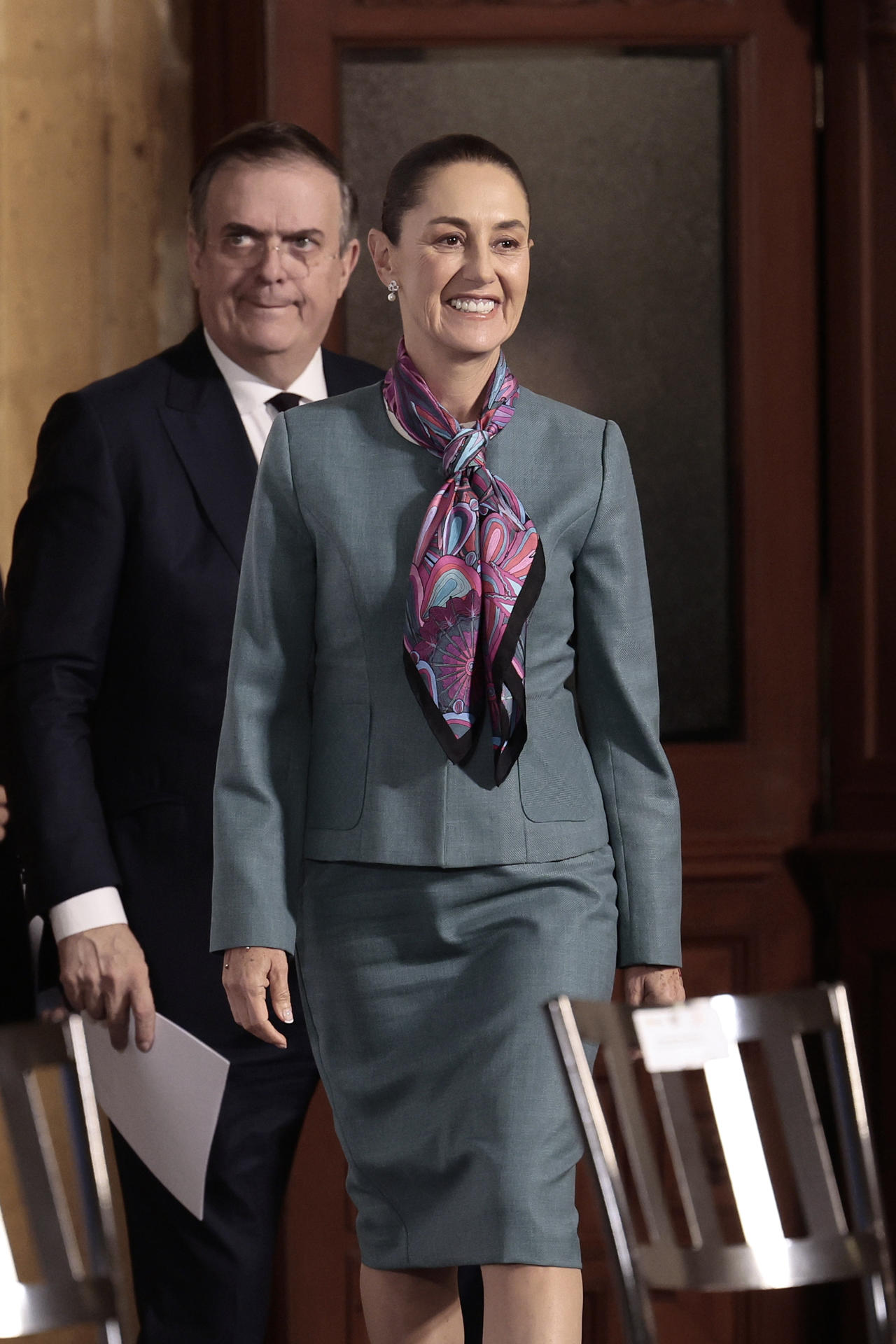 La presidenta de México, Claudia Sheinbaum, participa este martes en una rueda de prensa matutina en Palacio Nacional de la Ciudad de México (México). EFE/ José Méndez
