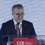 El presidente del Consejo Coordinador Empresarial, Francisco Cervantes, habla durante un evento en la Ciudad de México (México). Archivo. EFE/ Isaac Esquivel