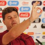 El entrenador de la selección de Estados Unidos de fútbol, el argentino Mauricio Pochettino habla durante una rueda de prensa, tras un entrenamiento este lunes, previo a un partido amistoso ante la selección mexicana de fútbol, en el Estadio Akron de la ciudad de Guadalajara, Jalisco (México). EFE/ Francisco Guasco