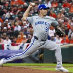 El lanzador abridor de los Reales de Kansas City, Seth Lugo, maniató este miércoles la artillería de los Orioles de Baltimore. EFE/EPA/SHAWN THEW