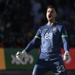 Guillermo Viscarra Bruckner de Bolivia celebra un gol en un partido de las eliminatorias sudamericanas para Mundial de 2026. EFE/ Jorge Abrego