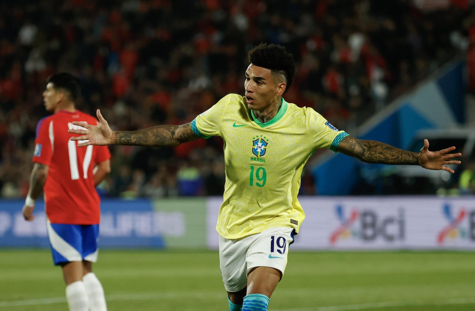 Igor Jesus Maciel da Cruz de Brasil celebra su gol en un partido de las eliminatorias sudamericanas para el Mundial de 2026. EFE/ Elvis González