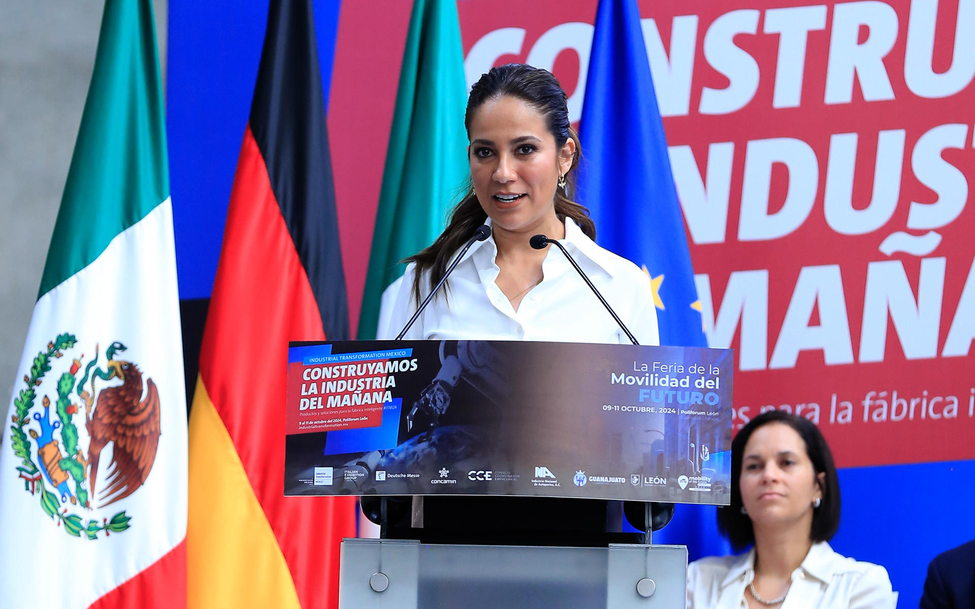 La gobernadora del estado de Guanajuato, Libia García, habla en la inauguración de la Industrial Transformation México (ITM) 2024 de la Hannover Messe, en la ciudad de León en el estado de Guanajuato (México). EFE/Luis Ramírez
