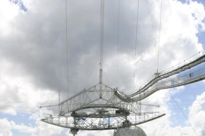 Imagen de archivo que muestra cómo era el observatorio de Arecibo, en Puerto Rico. EFE/Thais Llorca