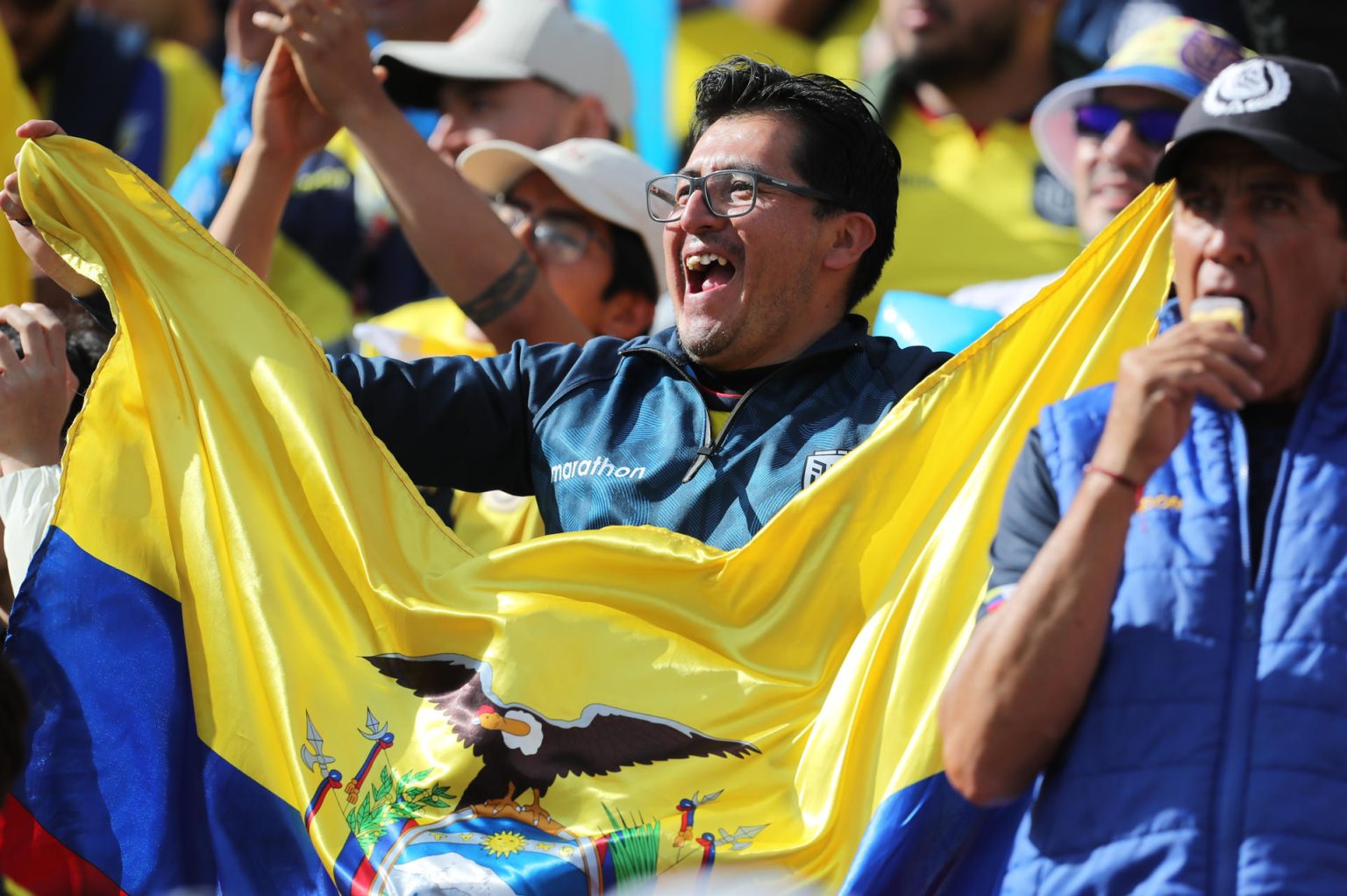 Fotografía tomada el 19 de septiembre en el estadio Rodrigo Paz de Quito durante el partido de eliminatorias del Mundial 2026 en el que jugadores de la selección de Perú se quejaron de los cánticos homofóbicos entonados por fanáticos ecuatorianos. EFE/ José Jácome